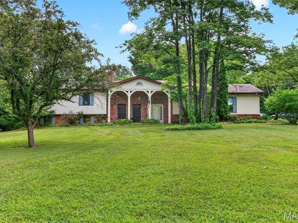 164 Country Squire Lane, Washington, MO 63090