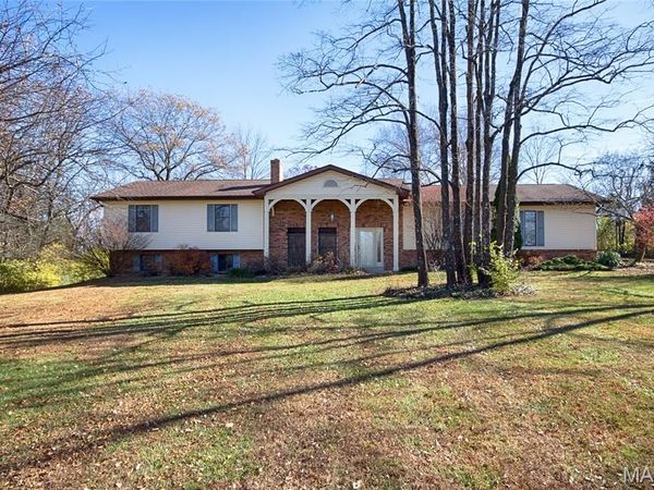 164 Country Squire Lane, Washington, MO 63090