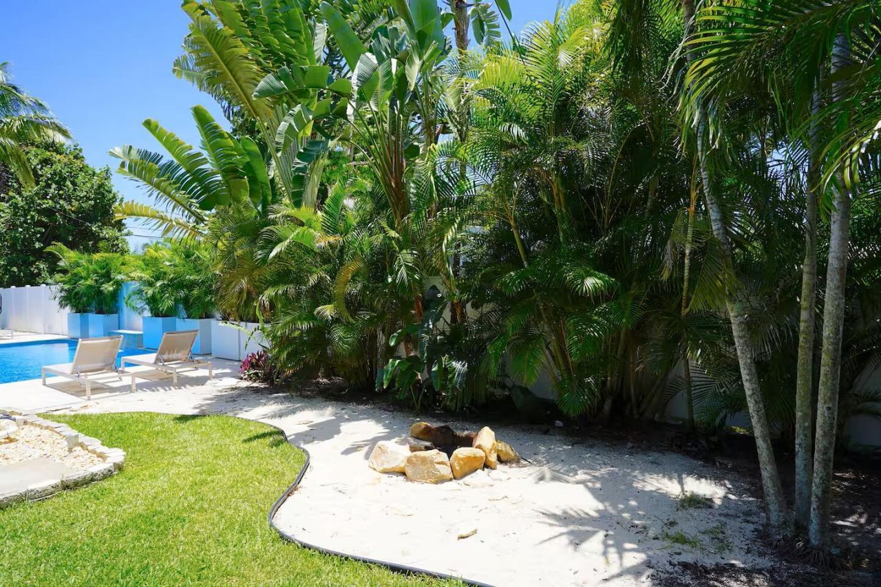 1000 NE 8th Street, Pompano Beach, FL 33060 Photo