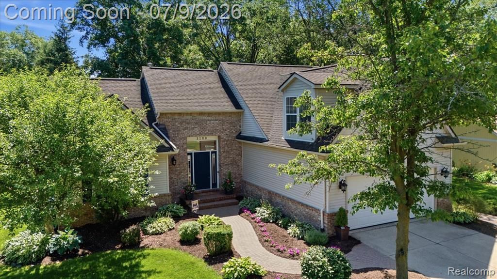3180 Viking Drive, Commerce Township, MI 48390 Main Photo