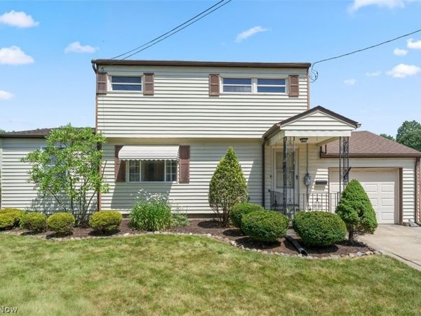 2323 13th Street , Cuyahoga Falls, OH 44223
