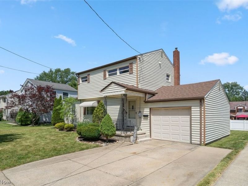 2323 13th Street, Cuyahoga Falls, OH 44223 Photo 3
