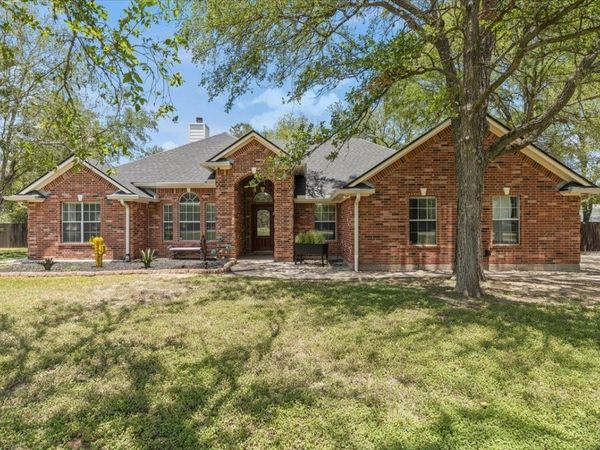 104 Spring Branch BR, Bastrop, TX 78602
