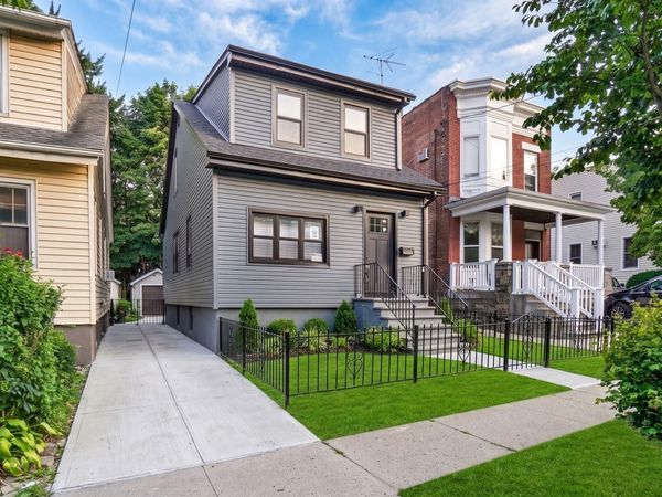 128 E 238th Street, Bronx, NY 10470