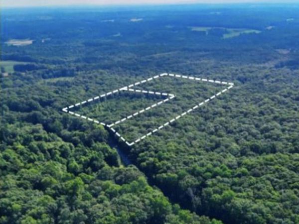 Lantana Rd, Crossville, TN 38572