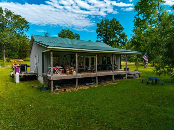 19716 St Hwy N , Squires, MO 65755