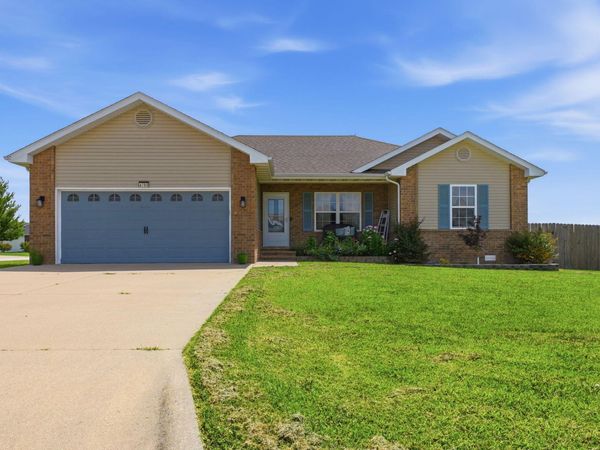 4780 Karlin Lane, Bolivar, MO 65613