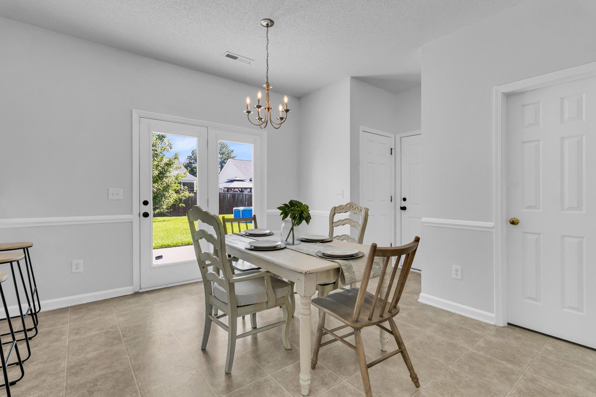 120 Speer Street Photo 15