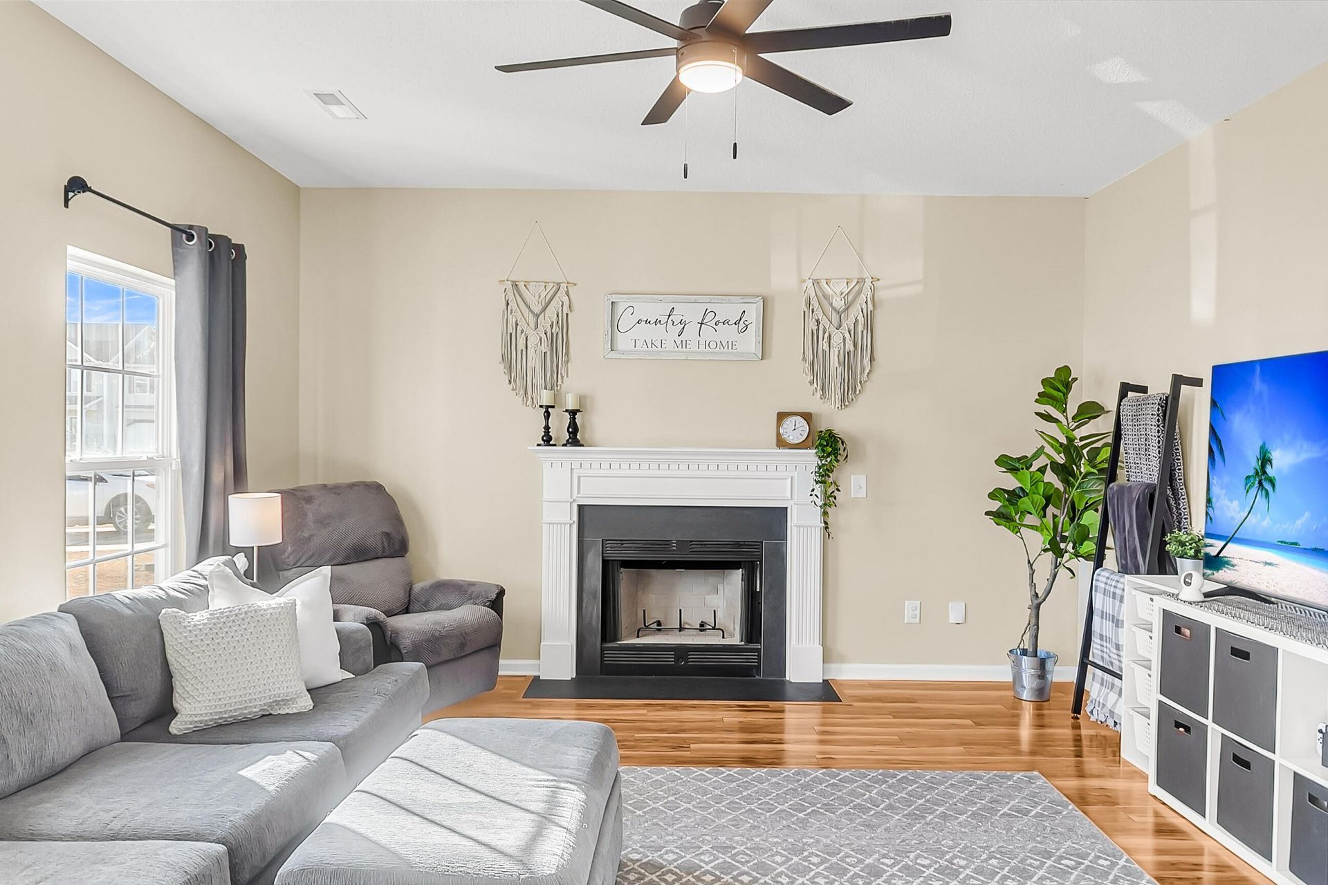 120 Speer Street Photo 4