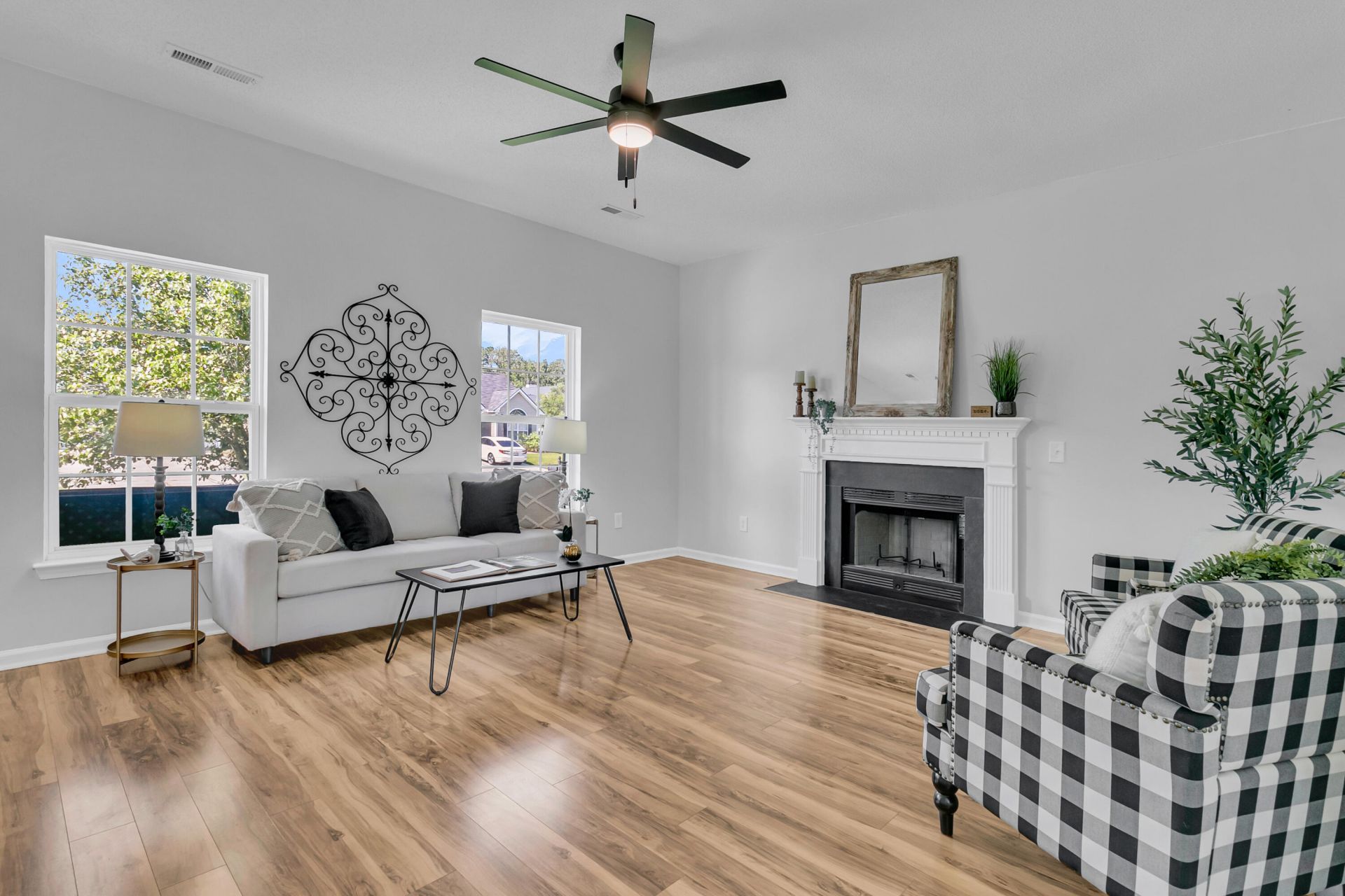 120 Speer Street Photo 5