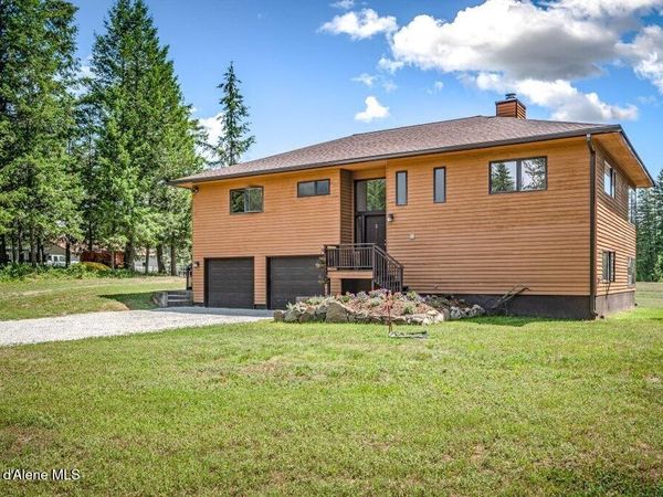 634 Skyhawk Dr, Spirit Lake, ID 83869