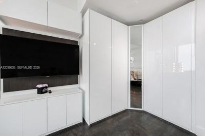 92 SW 3rd St , Unit 5108, Miami, FL 33130 Photo