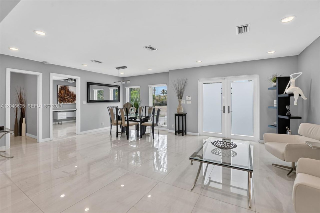 966 SE 9th Ave, Pompano Beach, FL 33060 Photo