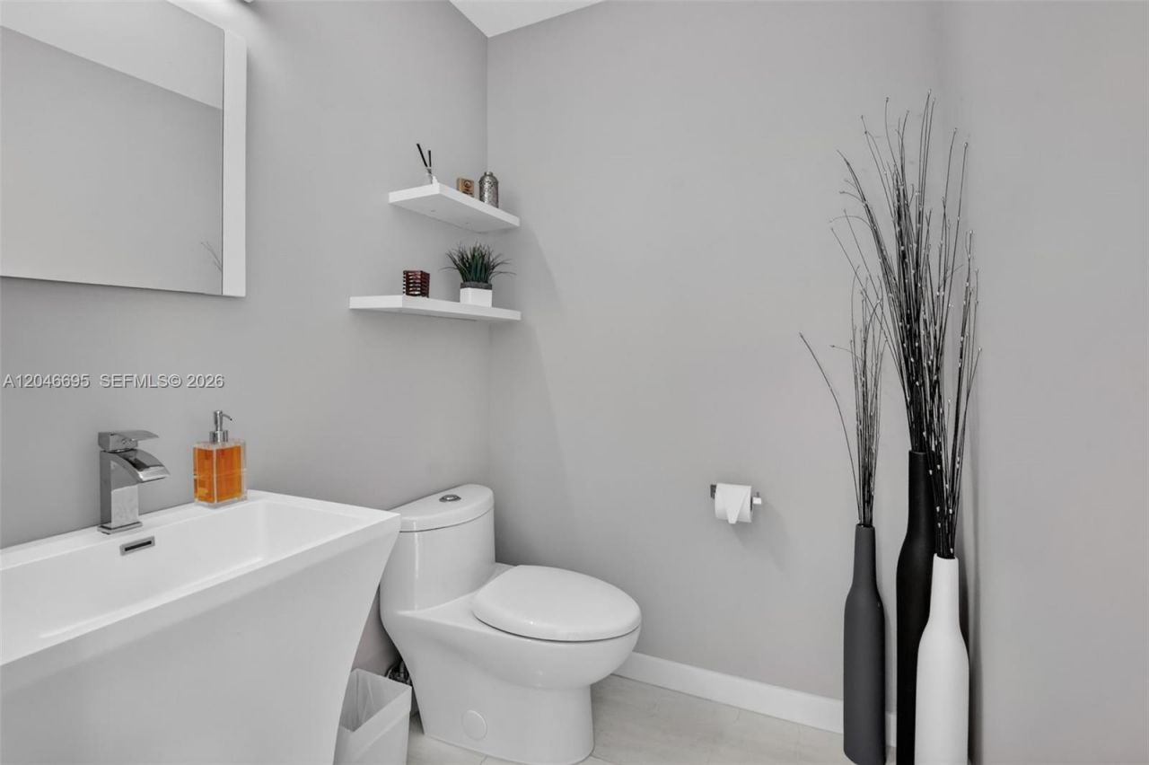 966 SE 9th Ave, Pompano Beach, FL 33060 Photo