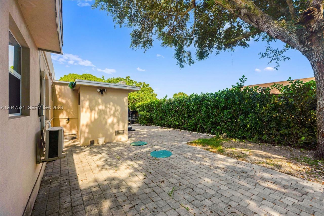 5800 Taylor St, Unit 1, Hollywood, FL 33021 Photo