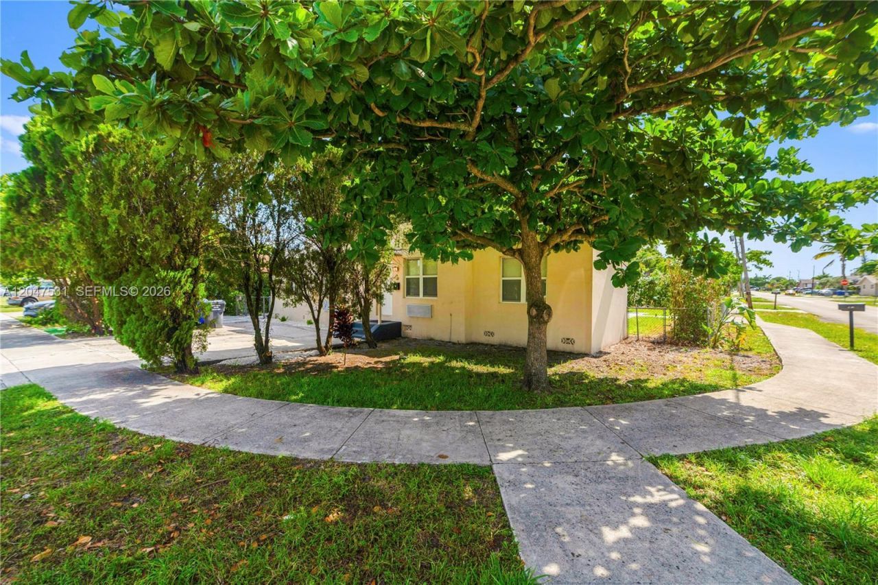 5800 Taylor St, Unit 1, Hollywood, FL 33021 Photo