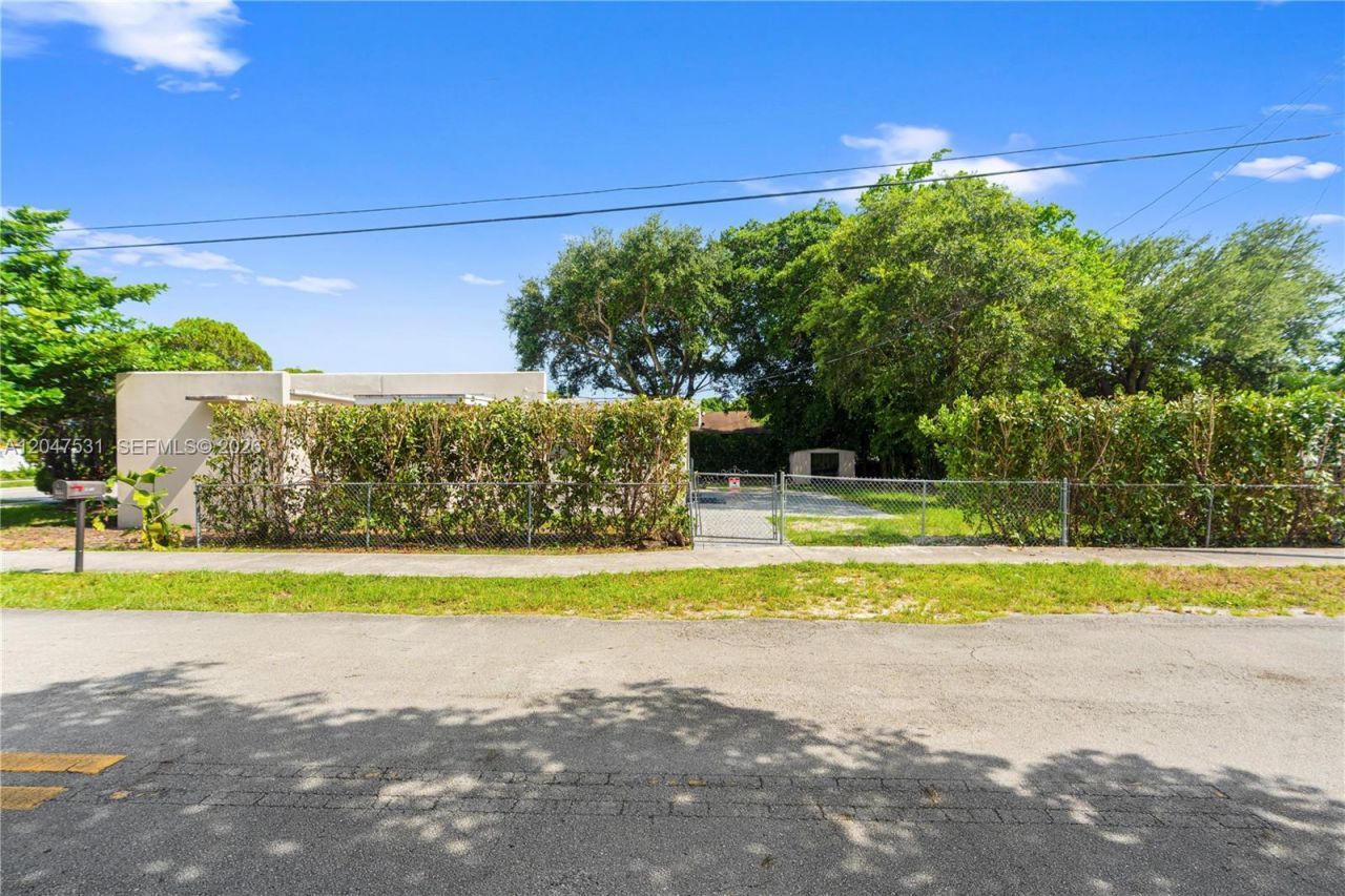 5800 Taylor St, Unit 1, Hollywood, FL 33021 Photo