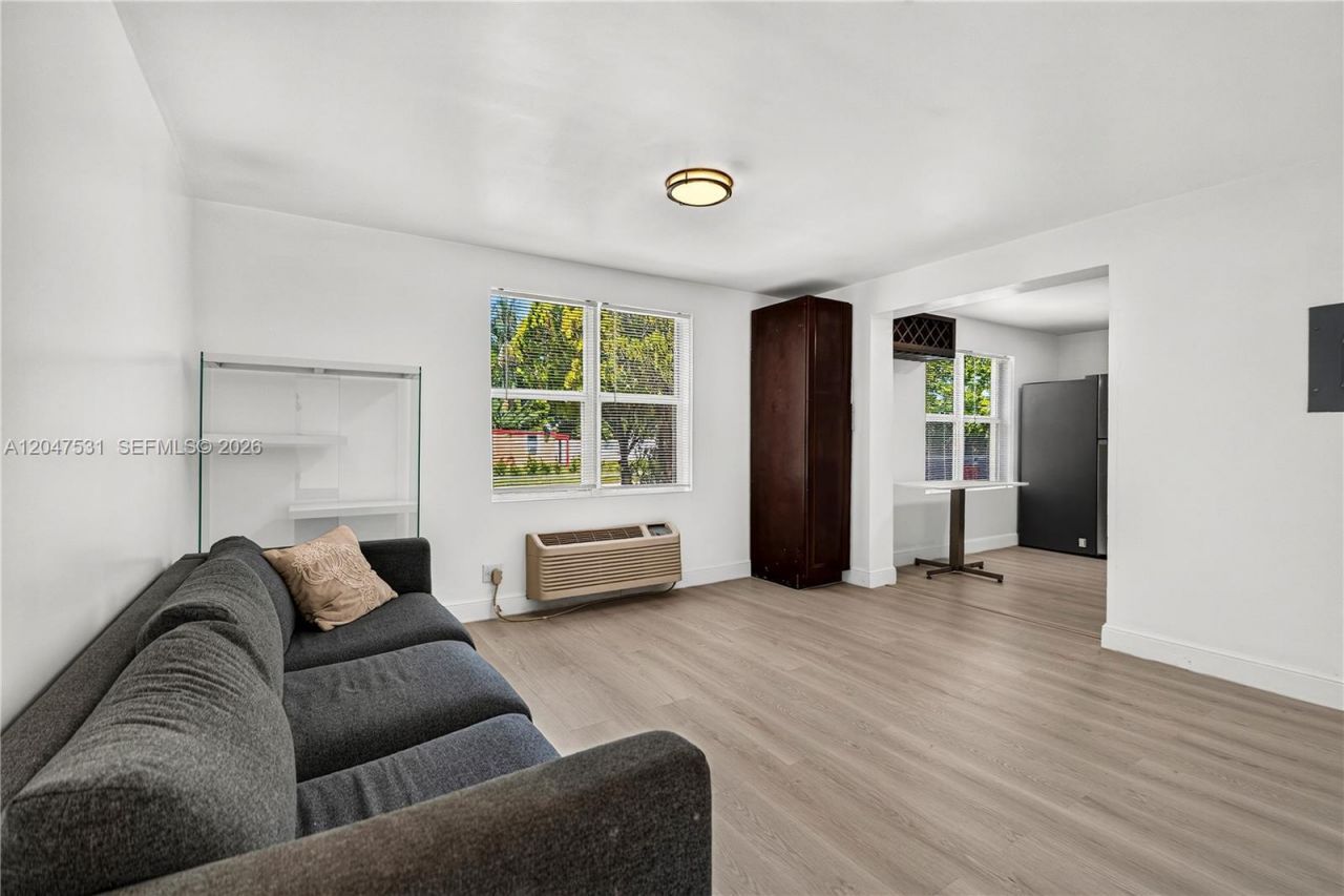 5800 Taylor St, Unit 1, Hollywood, FL 33021 Photo
