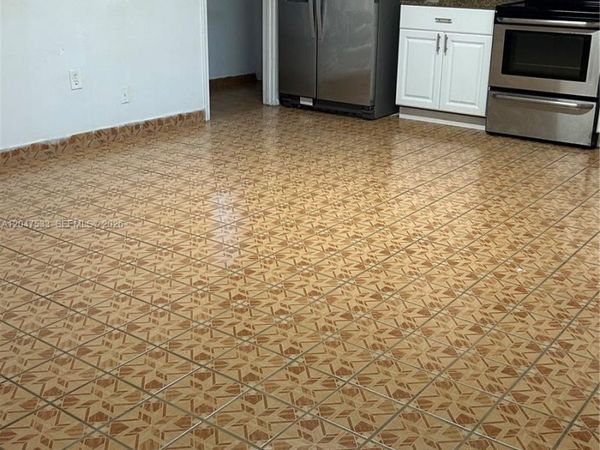 257 W 45th St, Unit 2, Hialeah, FL 33012