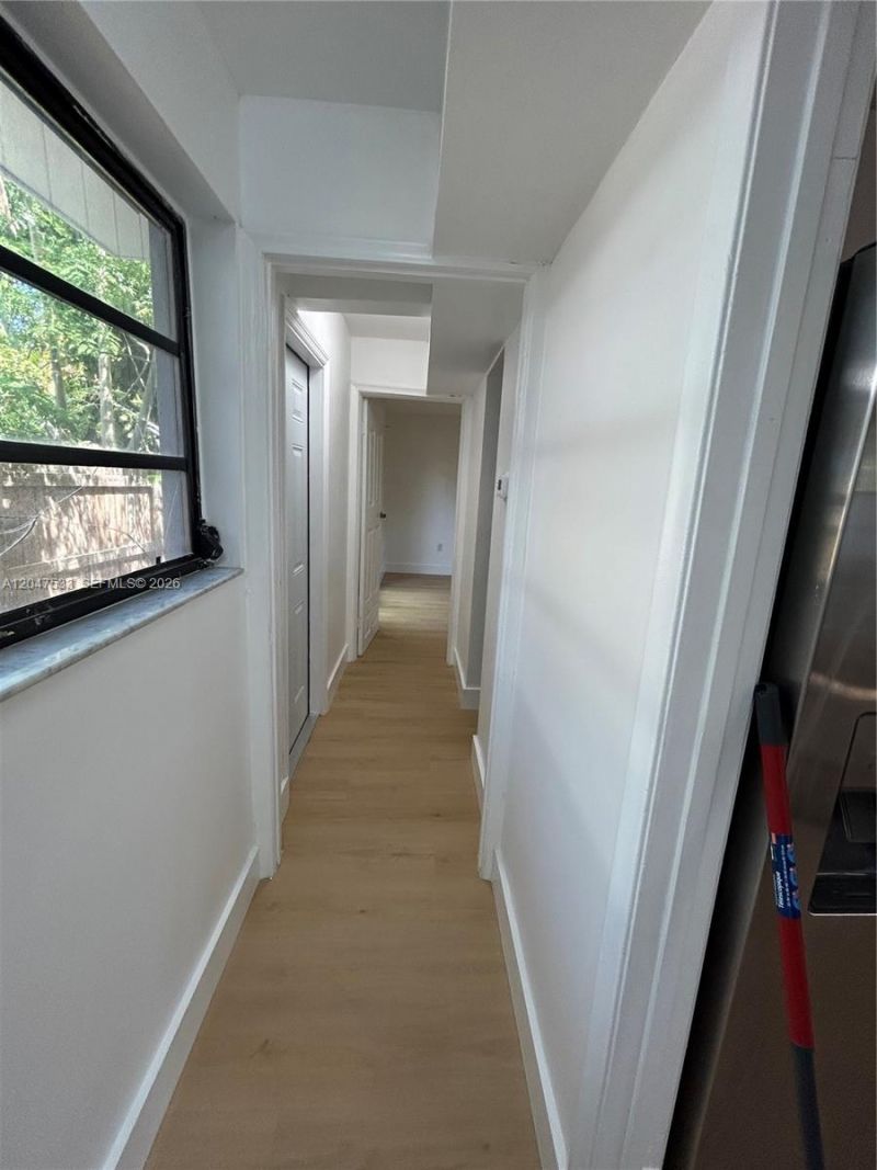 257 W 45th St, Unit 2, Hialeah, FL 33012 Photo