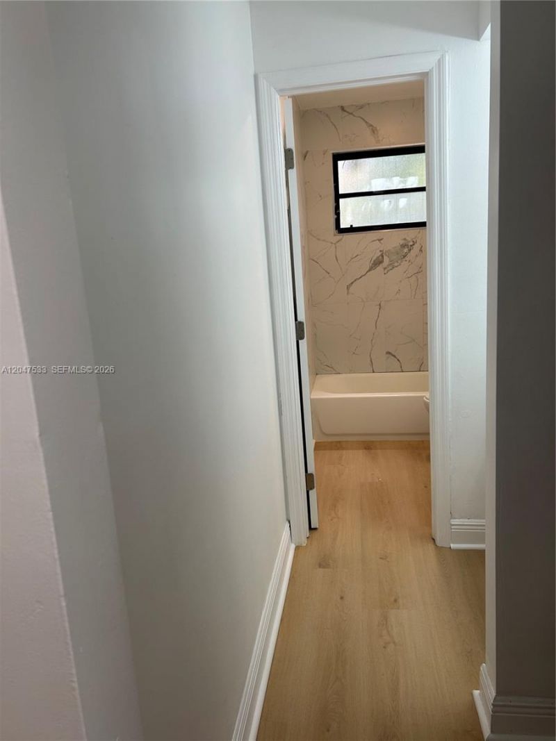 257 W 45th St, Unit 2, Hialeah, FL 33012 Photo