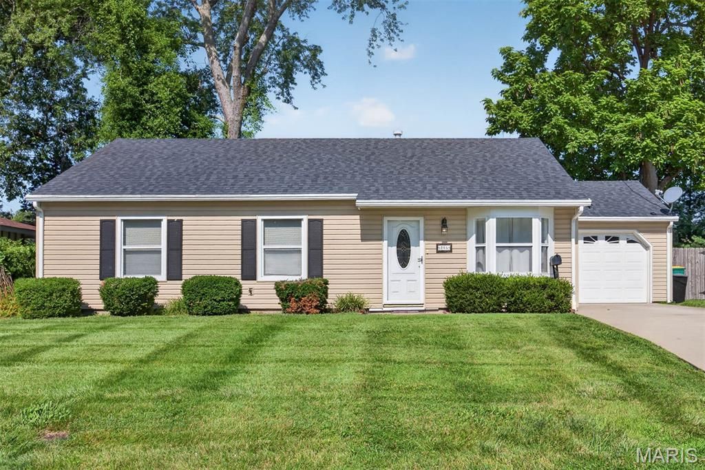 205 Wellesley Drive, O Fallon, IL 62269 Main Photo