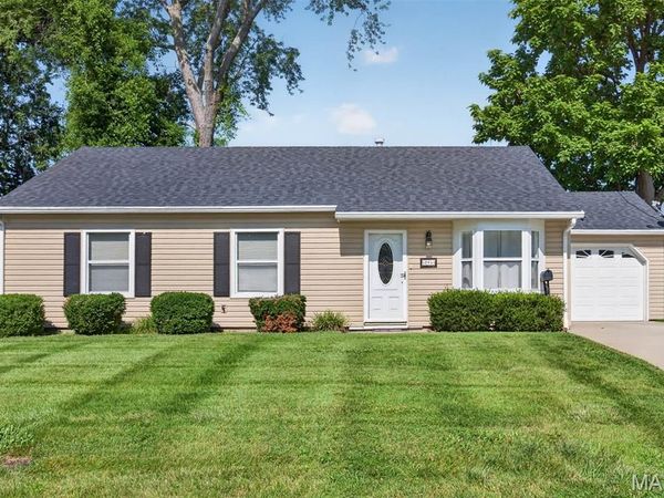 205 Wellesley Drive, O'Fallon, IL 62269