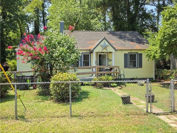 313 Oakland Drive, Fayetteville, NC 28301