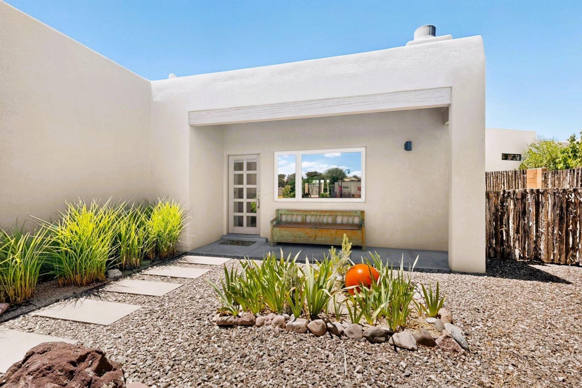 1522 Calle Redondo, Santa Fe, NM 87505 Main Photo