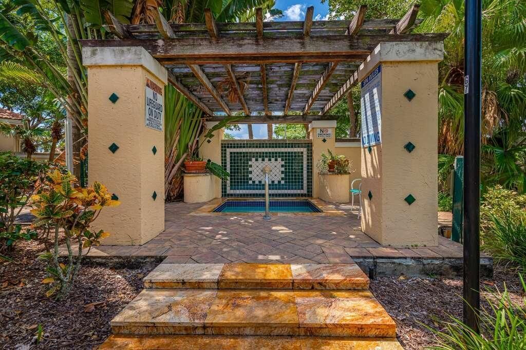 1743 Village Boulevard, Unit 205, West Palm Beach, FL 33409 Photo