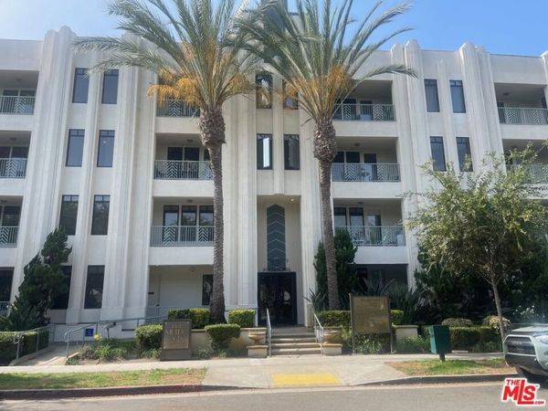 5625 Crescent Parkway, Unit 106, Playa Vista, CA 90094