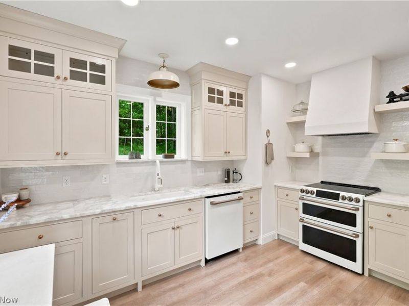 8061 Chagrin Road, Chagrin Falls, OH 44023 Photo 25