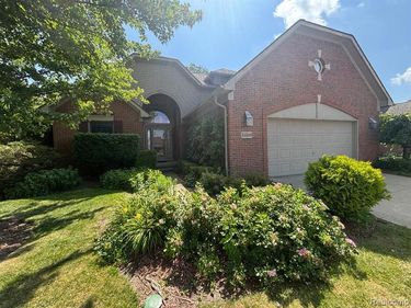 33329 Crooks Street, Brownstown Twp, MI 48173