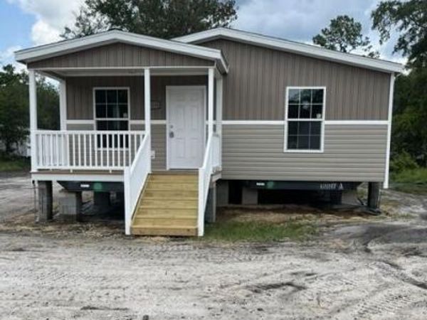 27434 W THIRD Avenue, Hilliard, FL 32046