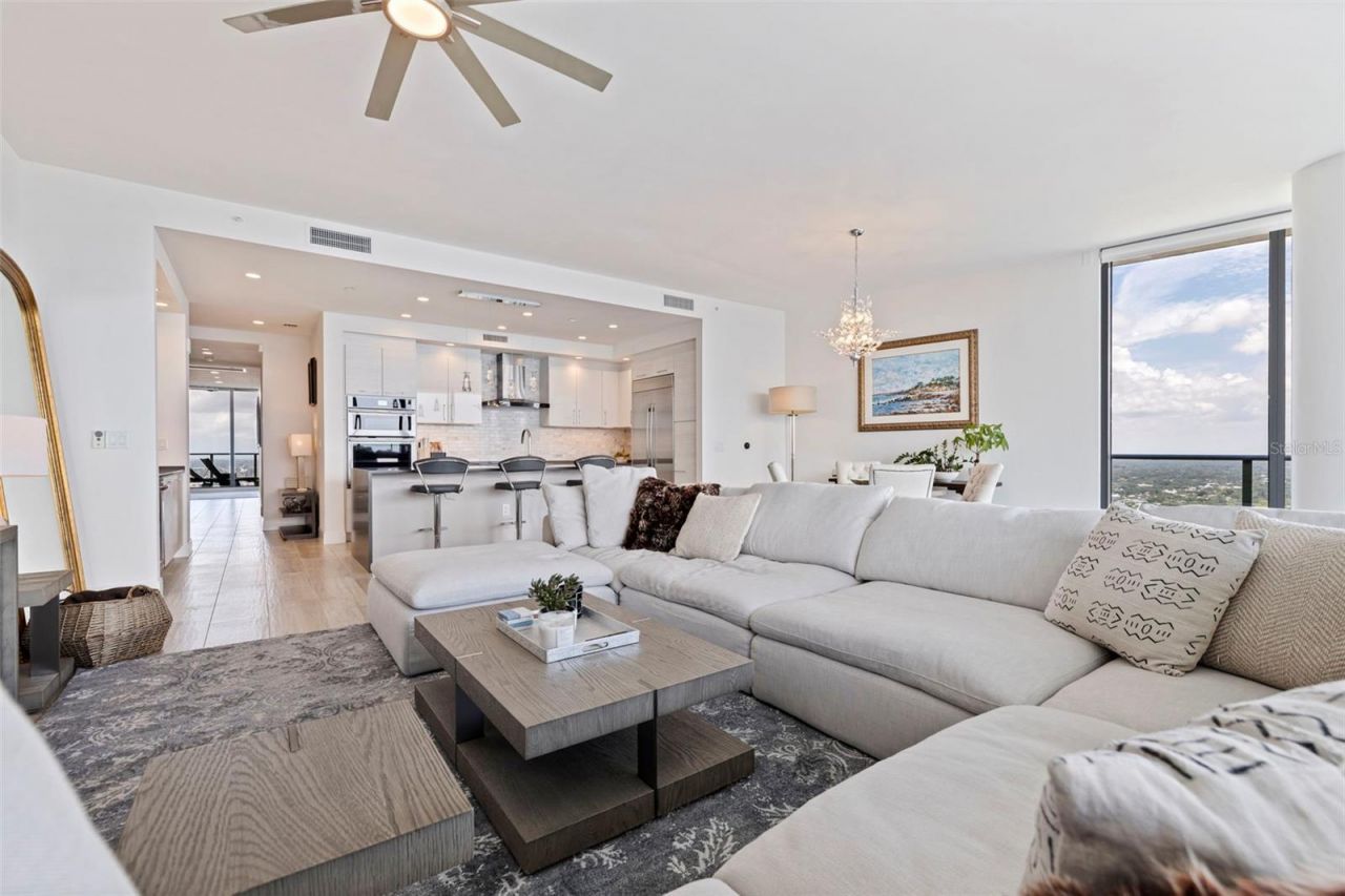 100 1st Avenue N, Unit 3405, Saint Petersburg, FL 33701 Photo