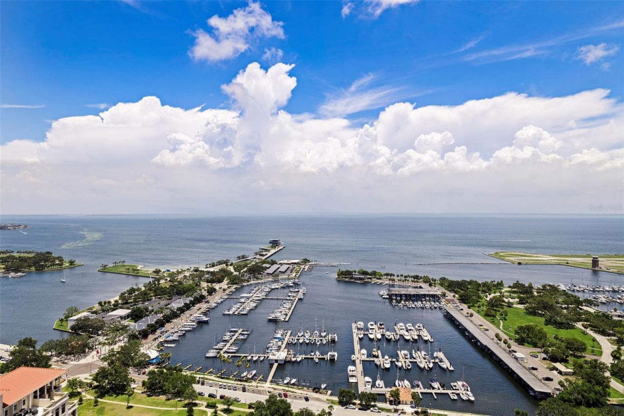 100 1st Avenue N, Unit 3405, Saint Petersburg, FL 33701 Photo
