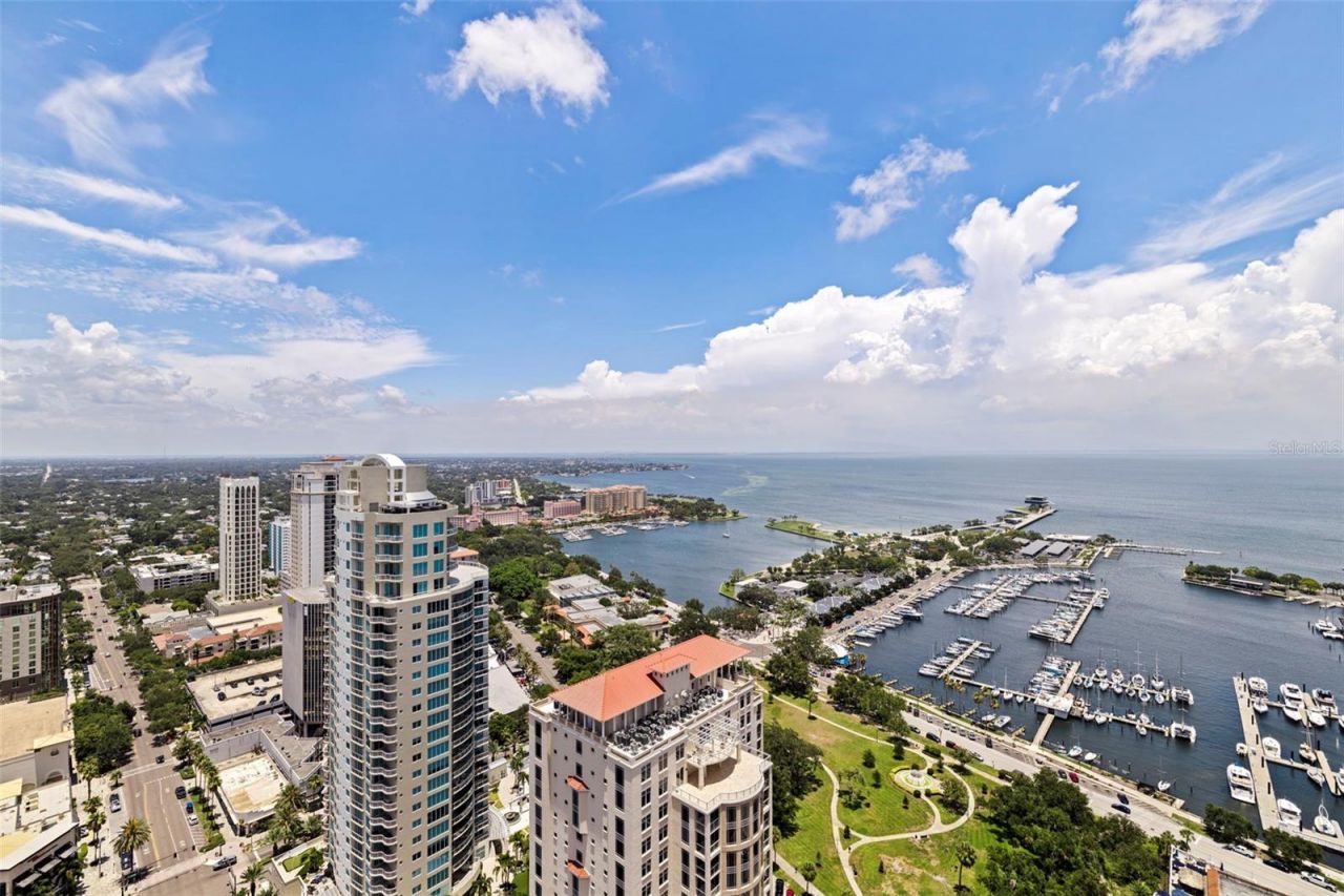 100 1st Avenue N, Unit 3405, Saint Petersburg, FL 33701 Photo