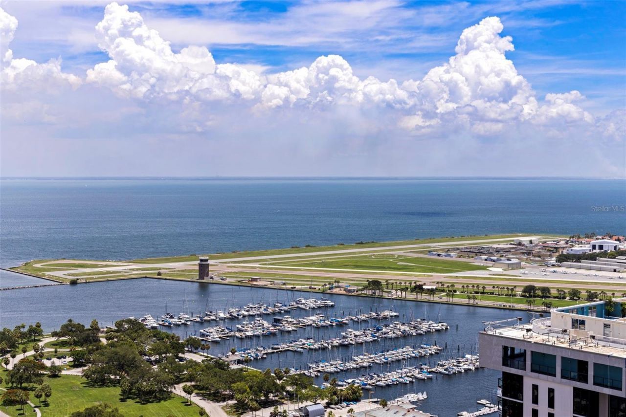 100 1st Avenue N, Unit 3405, Saint Petersburg, FL 33701 Photo