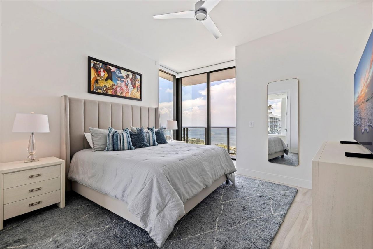 100 1st Avenue N, Unit 3405, Saint Petersburg, FL 33701 Photo