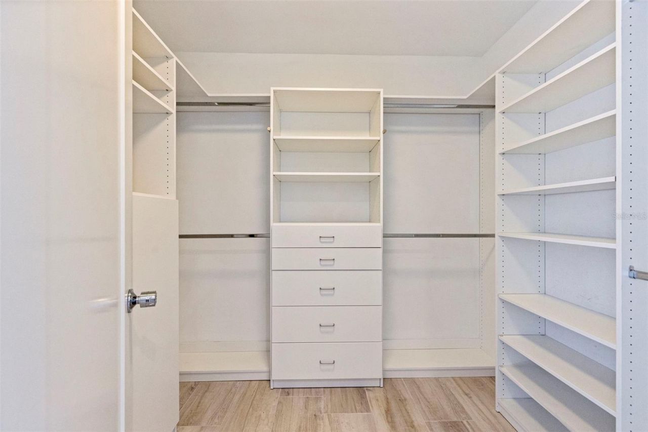 100 1st Avenue N, Unit 3405, Saint Petersburg, FL 33701 Photo