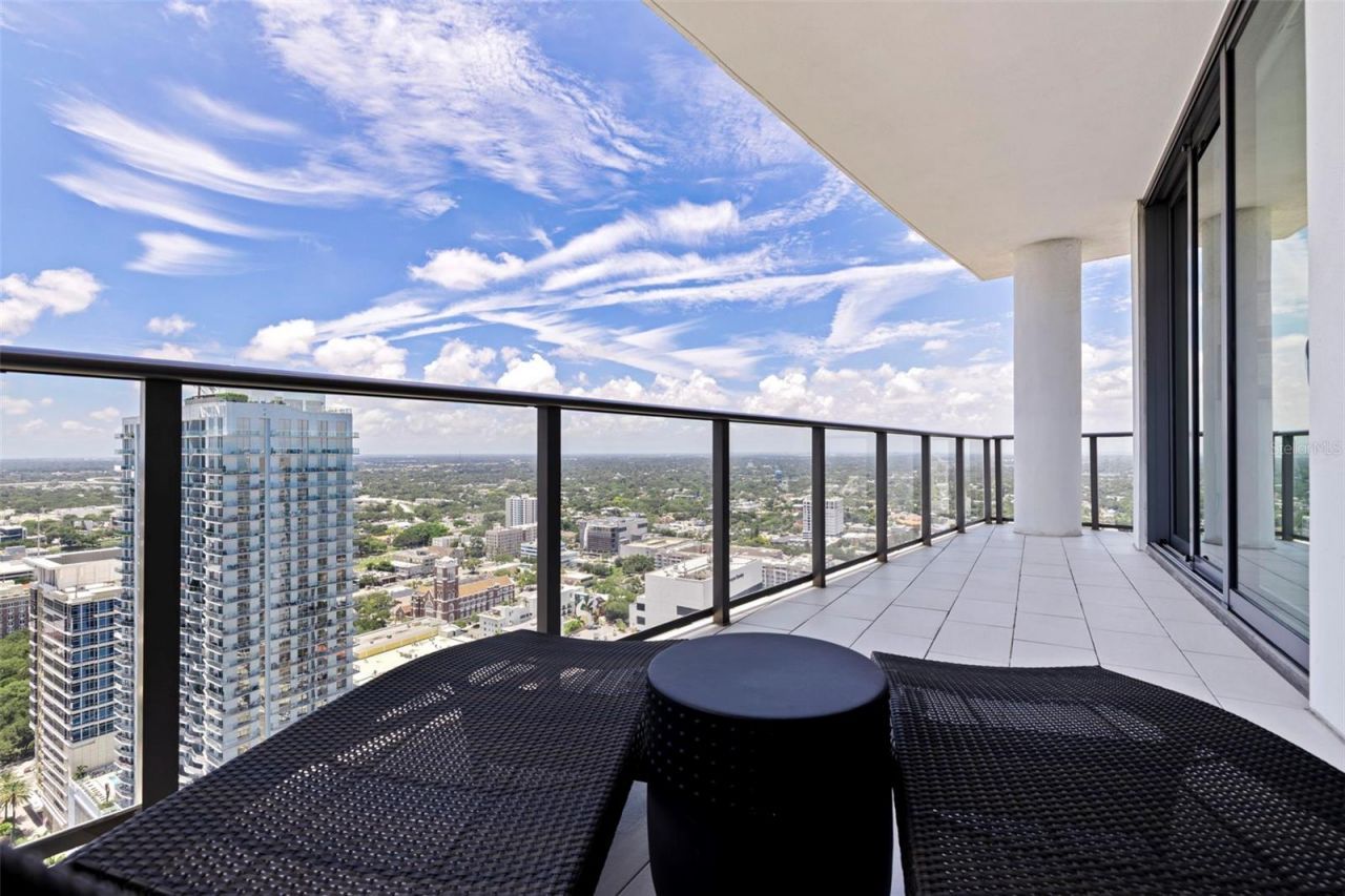 100 1st Avenue N, Unit 3405, Saint Petersburg, FL 33701 Photo