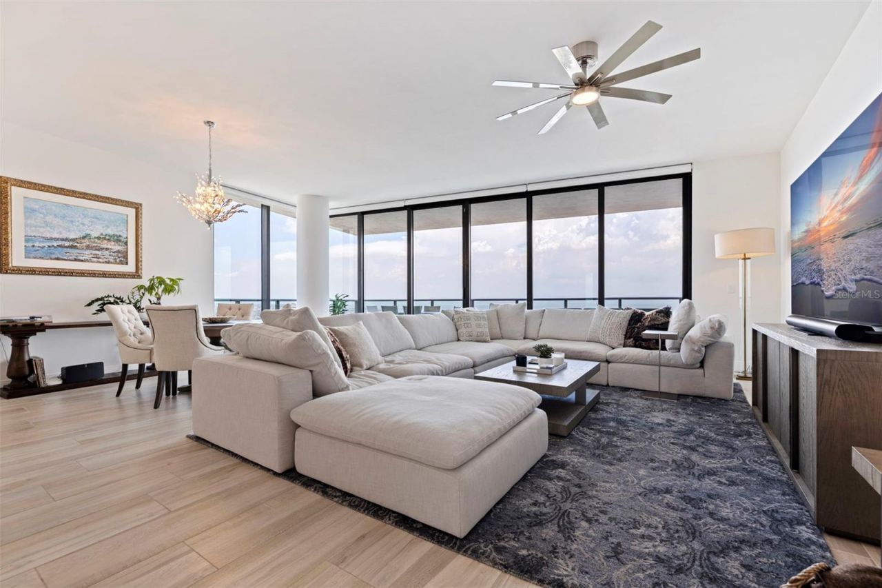 100 1st Avenue N, Unit 3405, Saint Petersburg, FL 33701 Photo