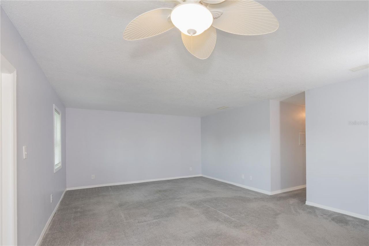 123 Seahorse Drive Se, Unit D, Saint Petersburg, FL 33705 Photo