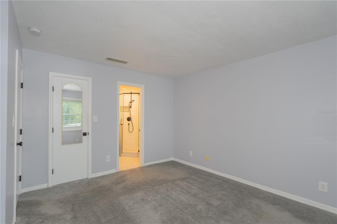 123 Seahorse Drive Se, Unit D, Saint Petersburg, FL 33705 Photo
