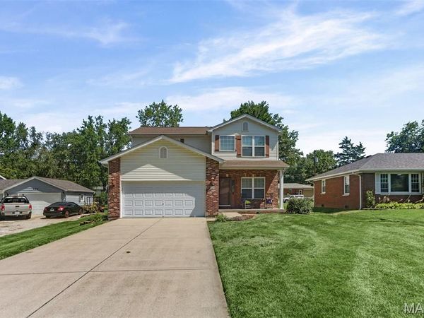 410 E Jefferson Street, O'Fallon, IL 62269