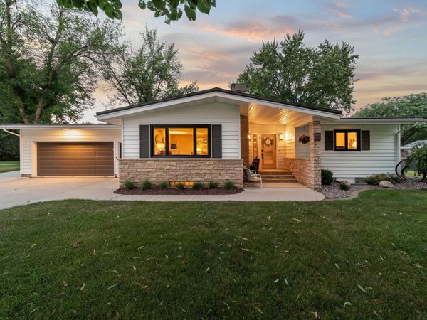 406 Ridge Circle, Albert Lea, MN 56007