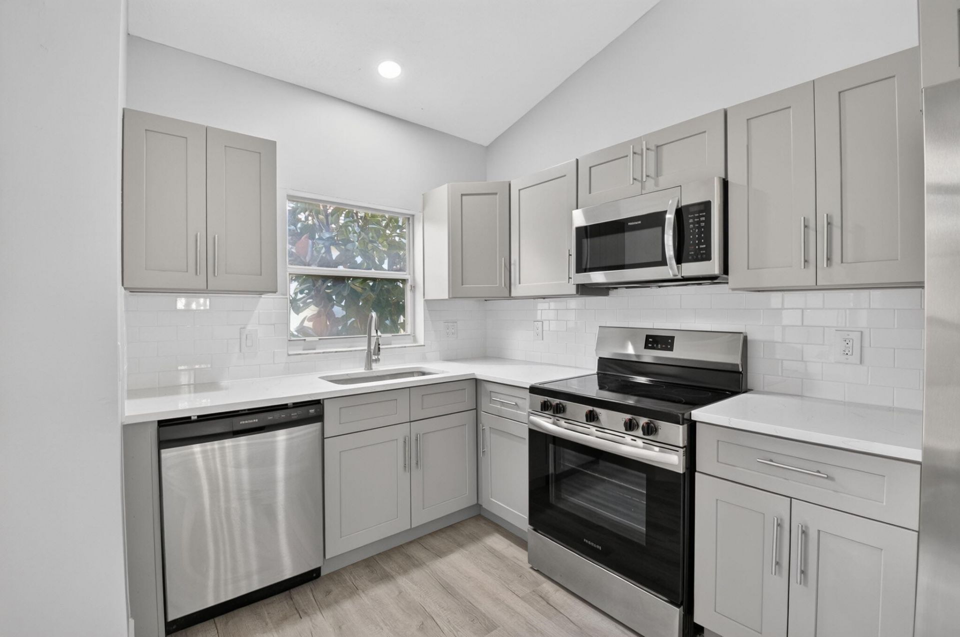 8410 Via Serena, Boca Raton, FL 33433 Photo
