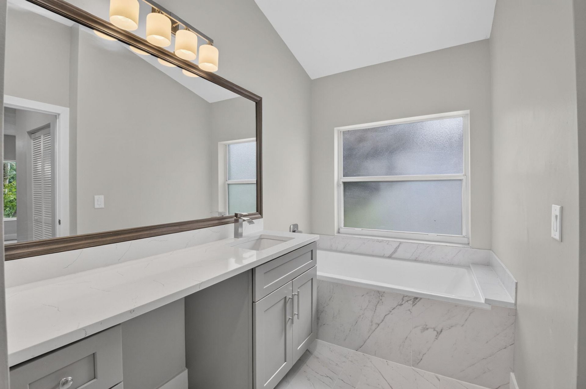 8410 Via Serena, Boca Raton, FL 33433 Photo