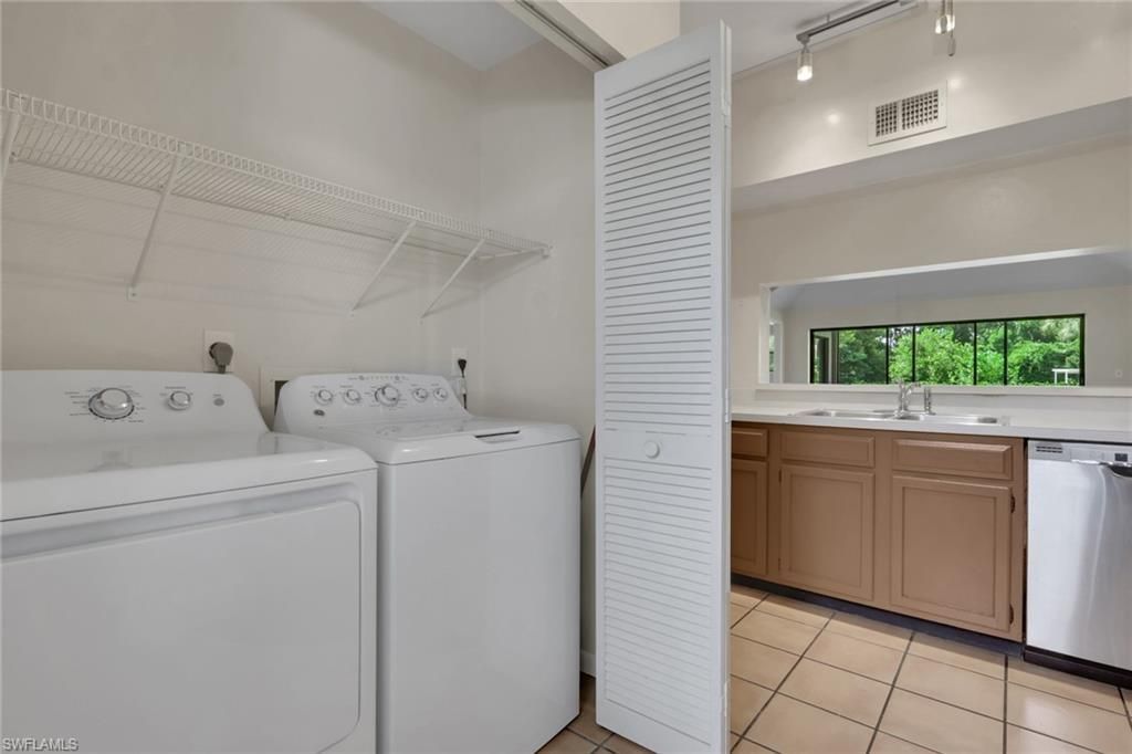 1833 Courtyard Way, Unit 106, Naples, FL 34112 Photo