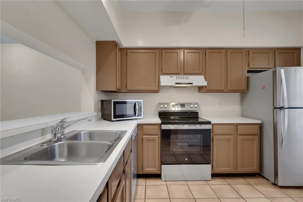 1833 Courtyard Way, Unit 106, Naples, FL 34112 Photo